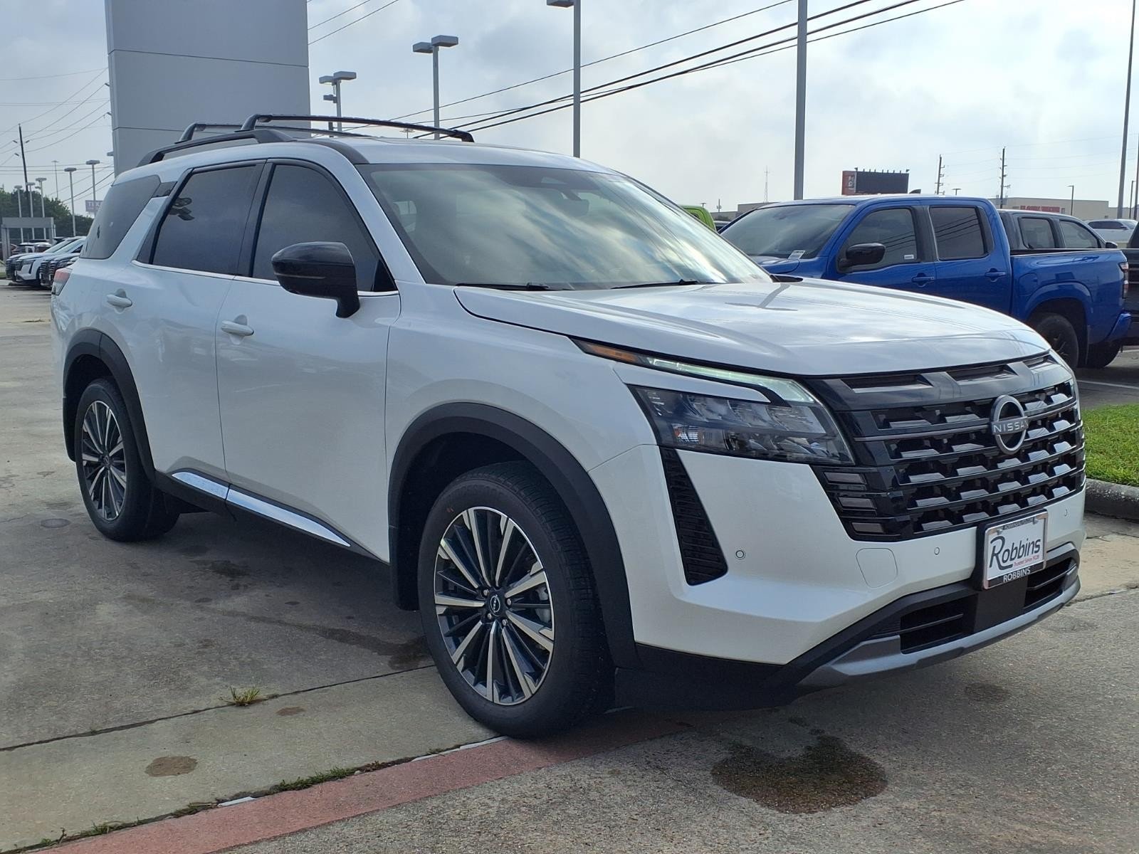 2026 Nissan Pathfinder Platinum White at Robbins Nissan