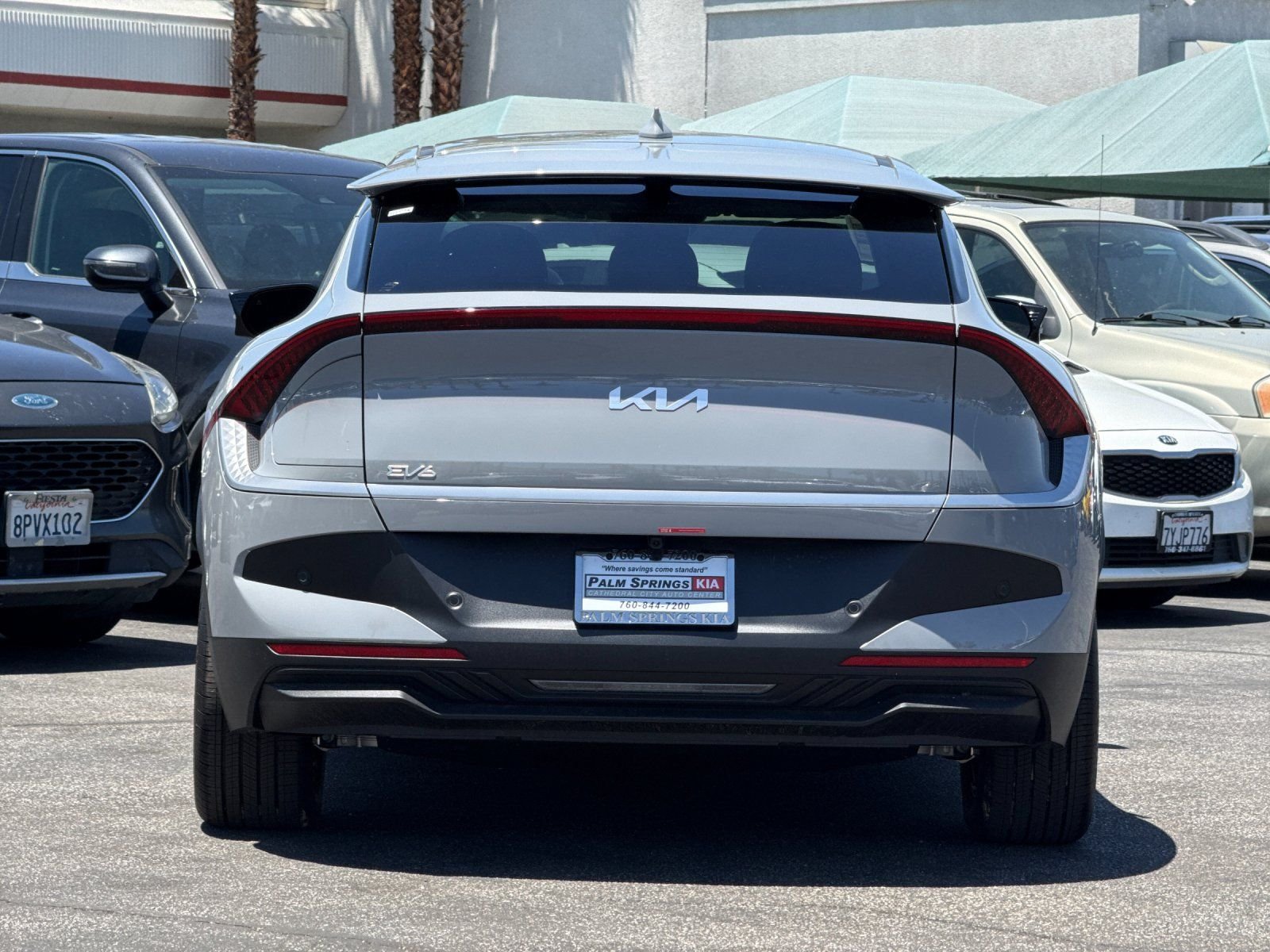 New 2026 Wolf Gray Kia LIGHT image 4
