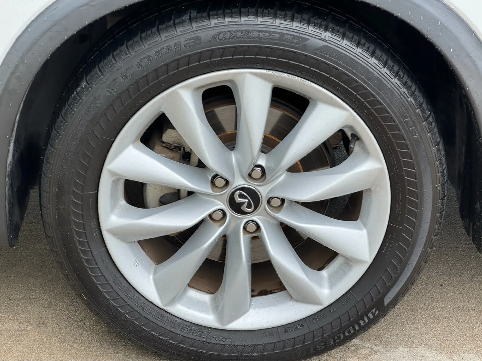 Certified Used 2019 Lunar White INFINITI ESSENTIAL image 11