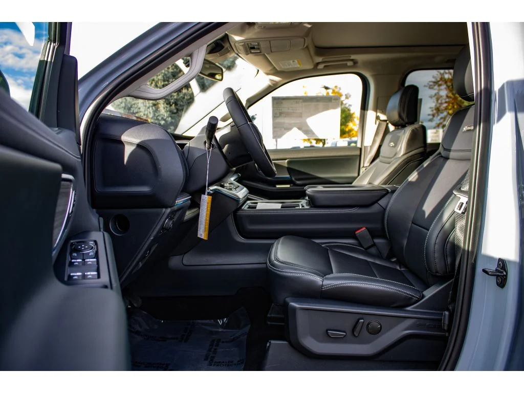 New 2025 Glacier Gray Metallic Tc Ford Platinum image 15