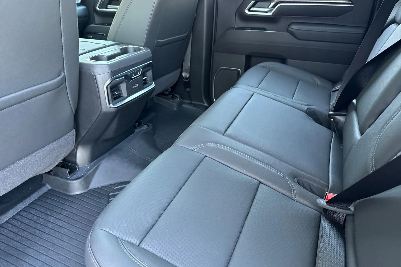 2026 Chevrolet Silverado 2500 HD LTZ - Photo 11
