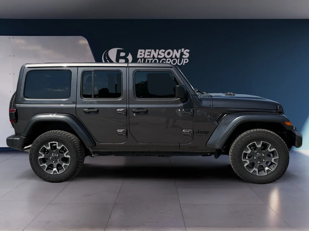 New 2025 Gray Jeep Sahara image 4