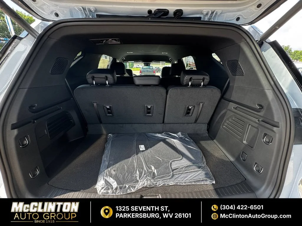 2026 Chevrolet Traverse LT - Photo 10