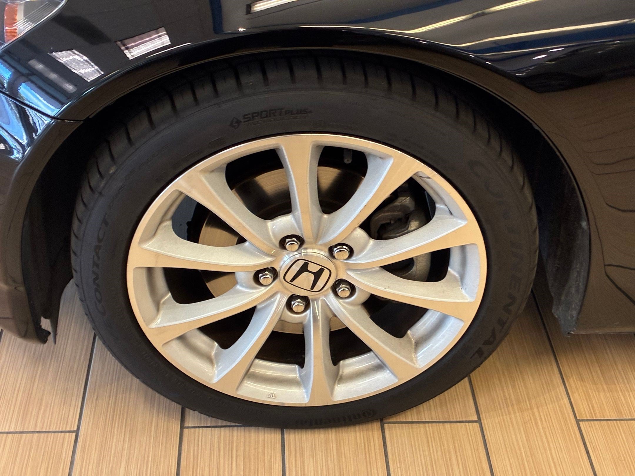 Used 2007 Berlina Black Honda Base image 12