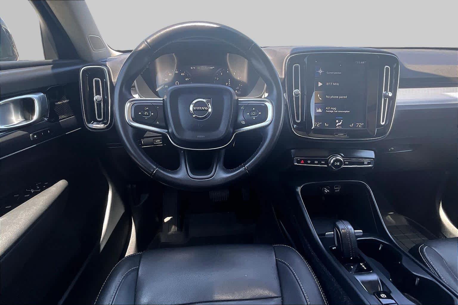 Pre-Owned 2019 Volvo XC40 Momentum