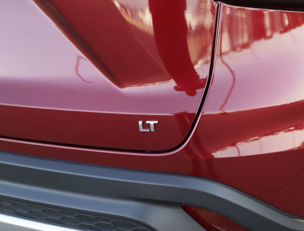 Used 2025 Crimson Metallic Chevrolet LT image 31