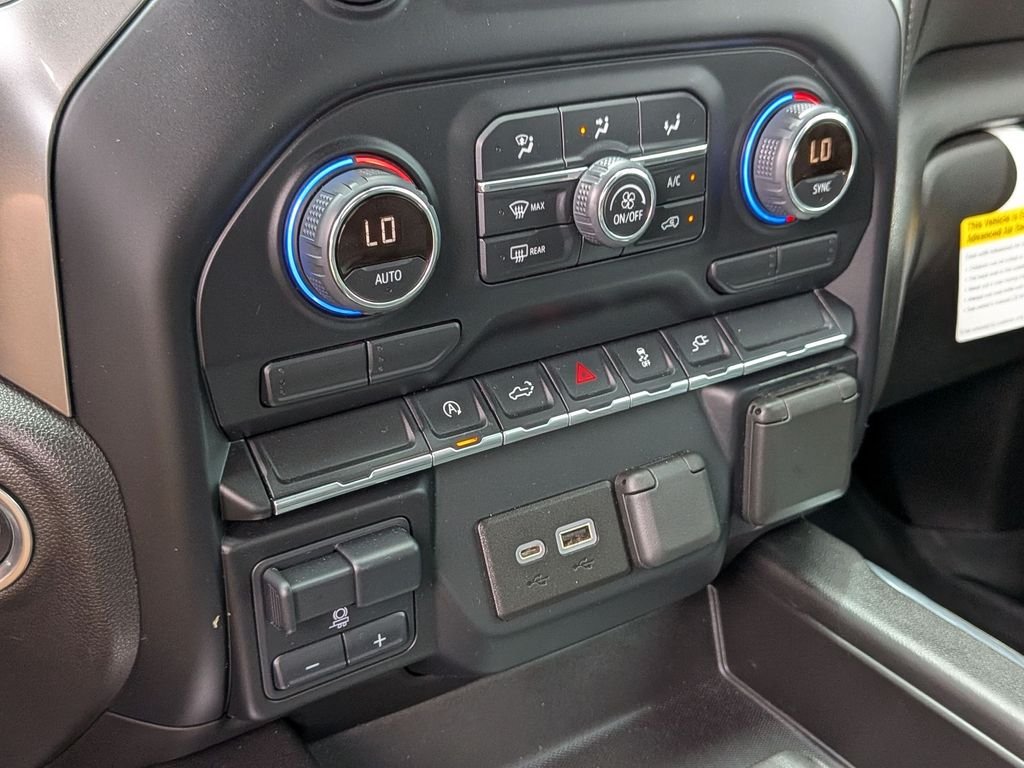 Used 2022 Black Chevrolet RST image 13