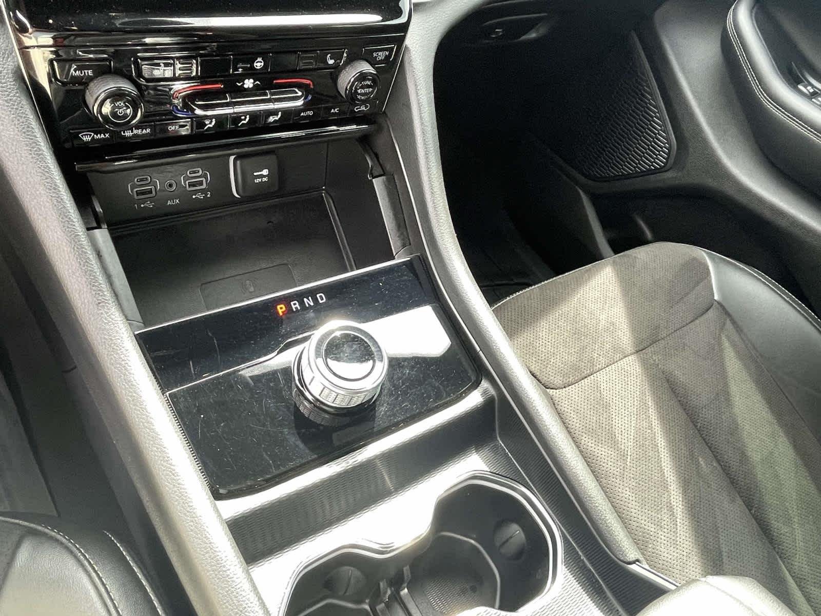 Used 2023 Baltic Gray Metallic Clearcoat Jeep Altitude image 31