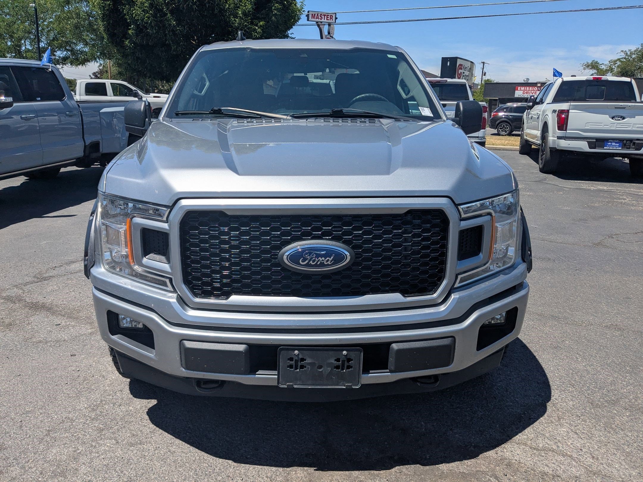 Used 2020 Iconic Silver Metallic Ford XL image 9