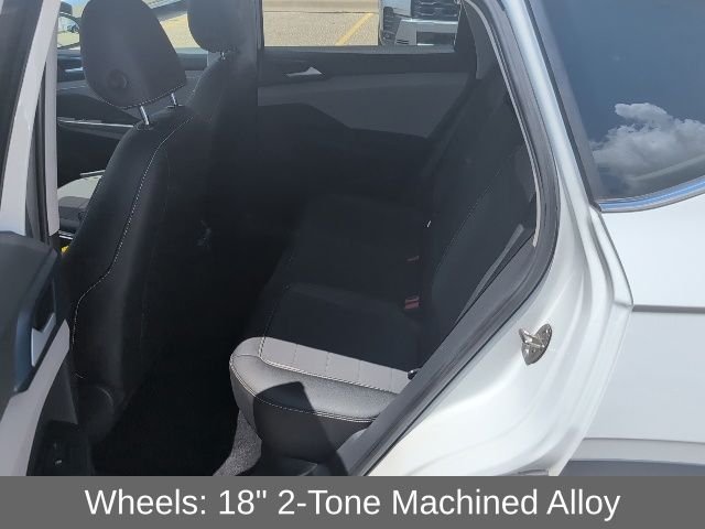 Used 2024 White Volkswagen 1.5T SE image 12