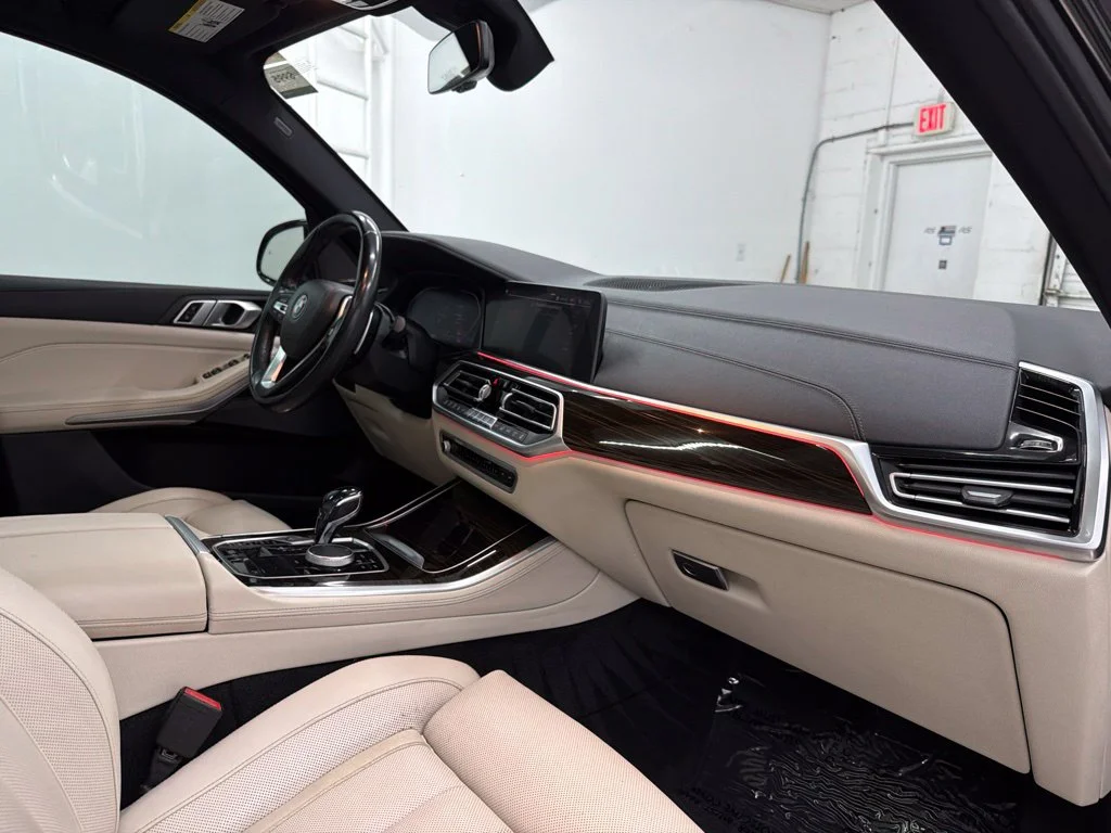 Used 2020 Gray BMW sDrive40i image 33