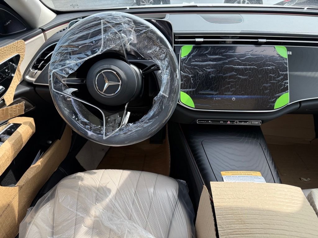 New 2027 Graphite Grey Metallic Mercedes-Benz E 450 image 2