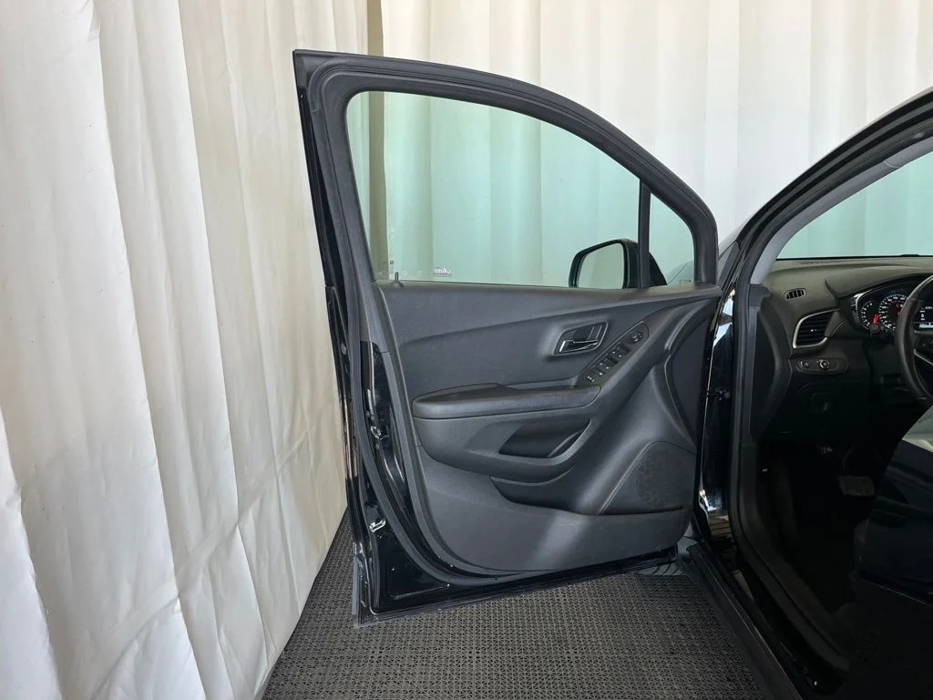 Used 2021 Black Chevrolet LT image 16
