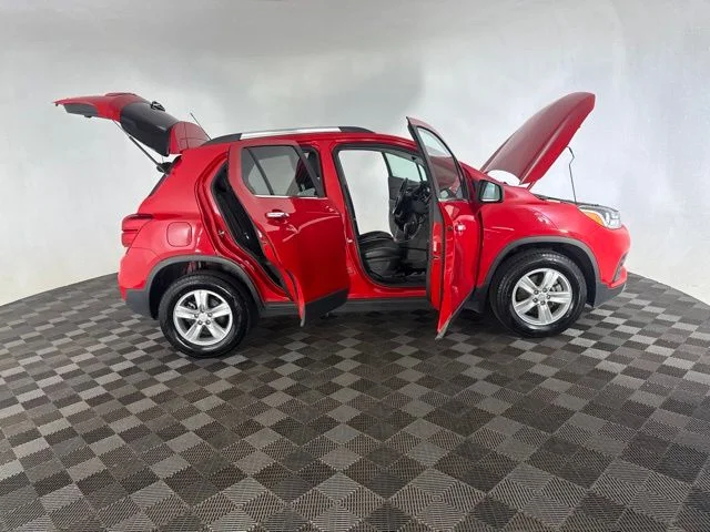Used 2018 Red Chevrolet LT image 13