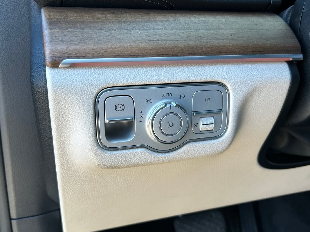 Certified Used 2022 Green Mercedes-Benz GLS 450 image 14