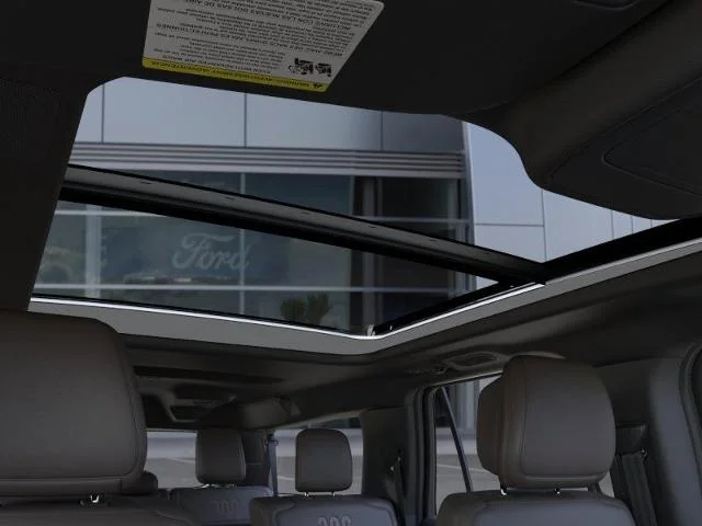 New 2026 Star White Metallic Tri-Coat Ford MAX King Ranch® image 45