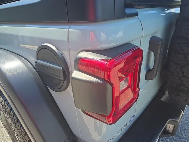 Used 2024 Gray Jeep Rubicon image 34