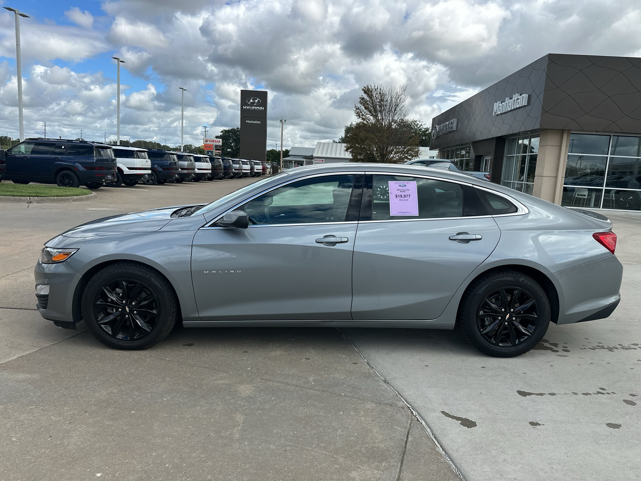 Used 2024 Sterling Grey Metallic Chevrolet LT (1LT) image 9