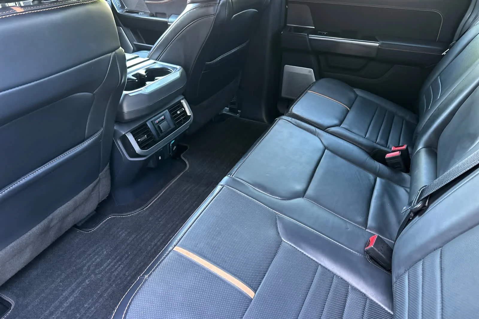 Certified Used 2023 Agate Black Metallic Ford Platinum image 4