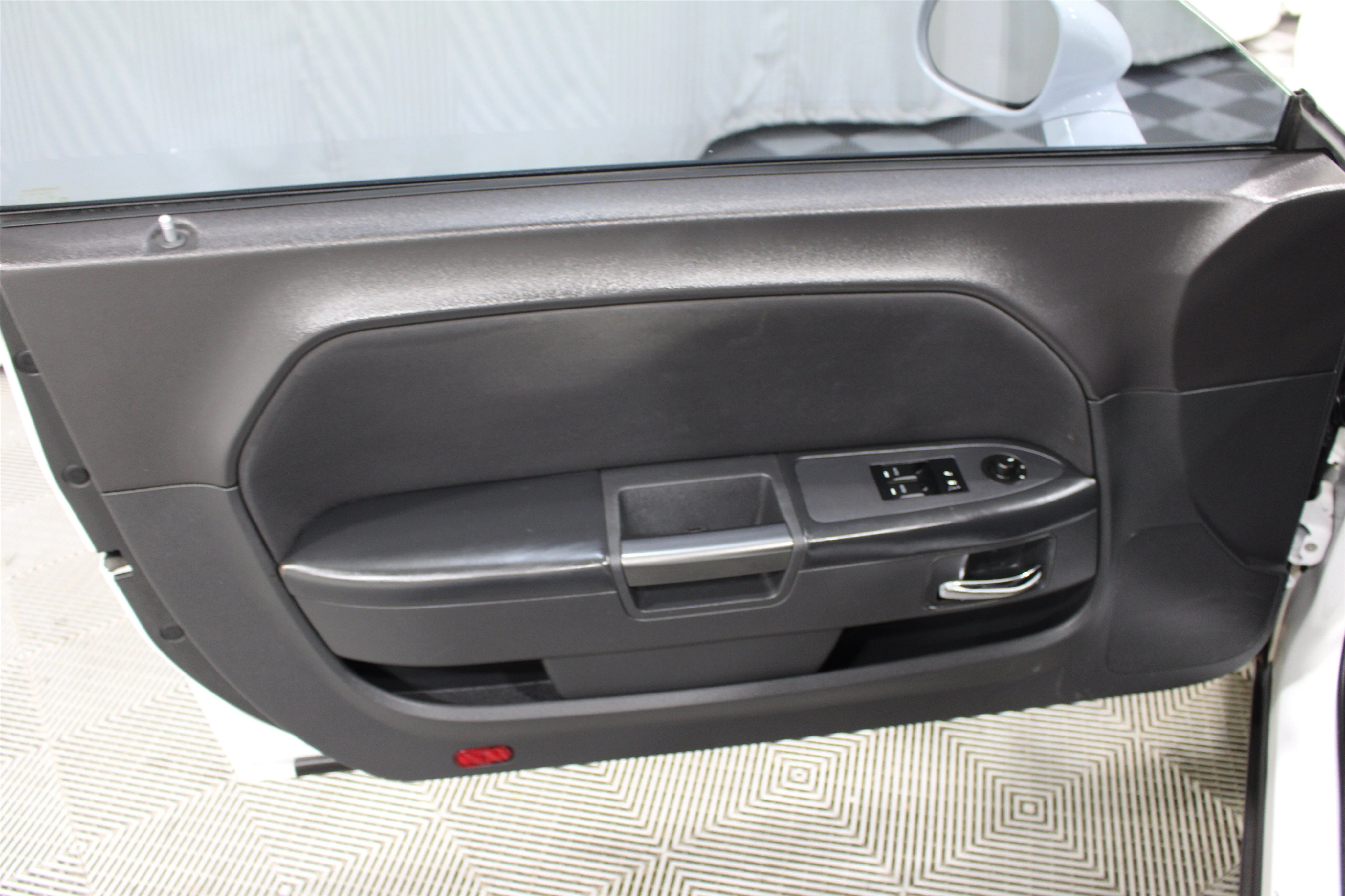2014 Dodge Challenger SXT - Photo 6