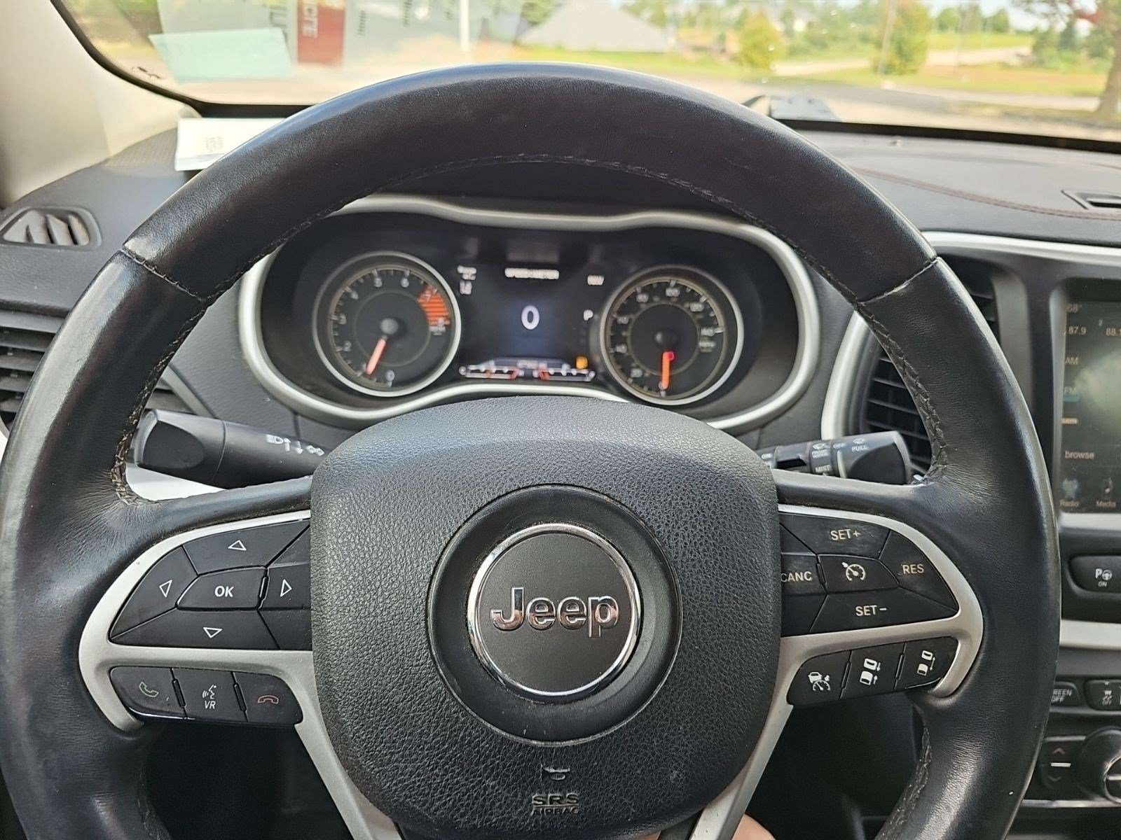 Used 2016 Brilliant Black Crystal Pearlcoat Jeep Limited image 20