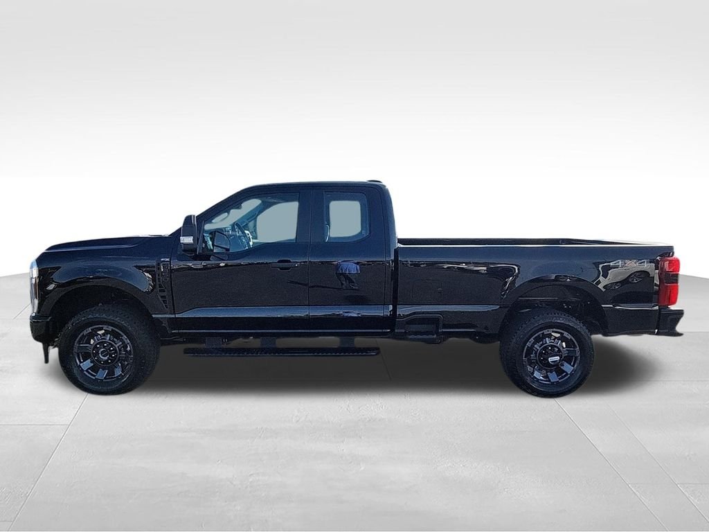 New 2026 Black Ford XL image 5