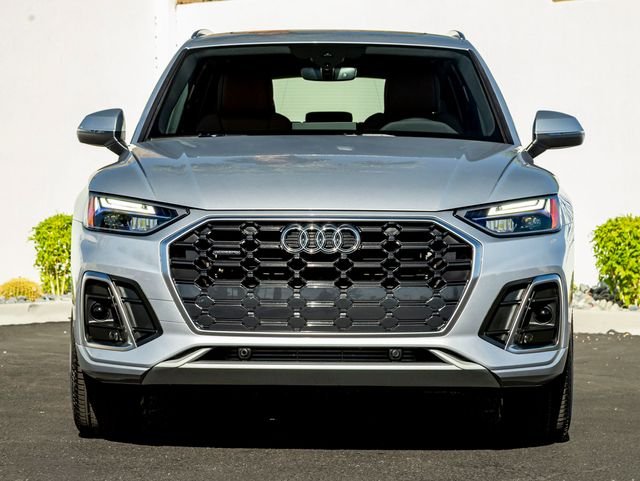 Used 2024 Florett Silver Metallic Audi 45 S line Premium image 3