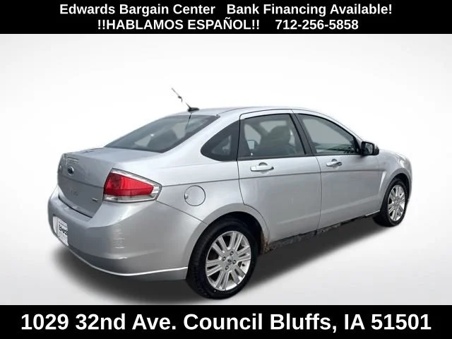 Used 2010 Silver Ford SEL image 7