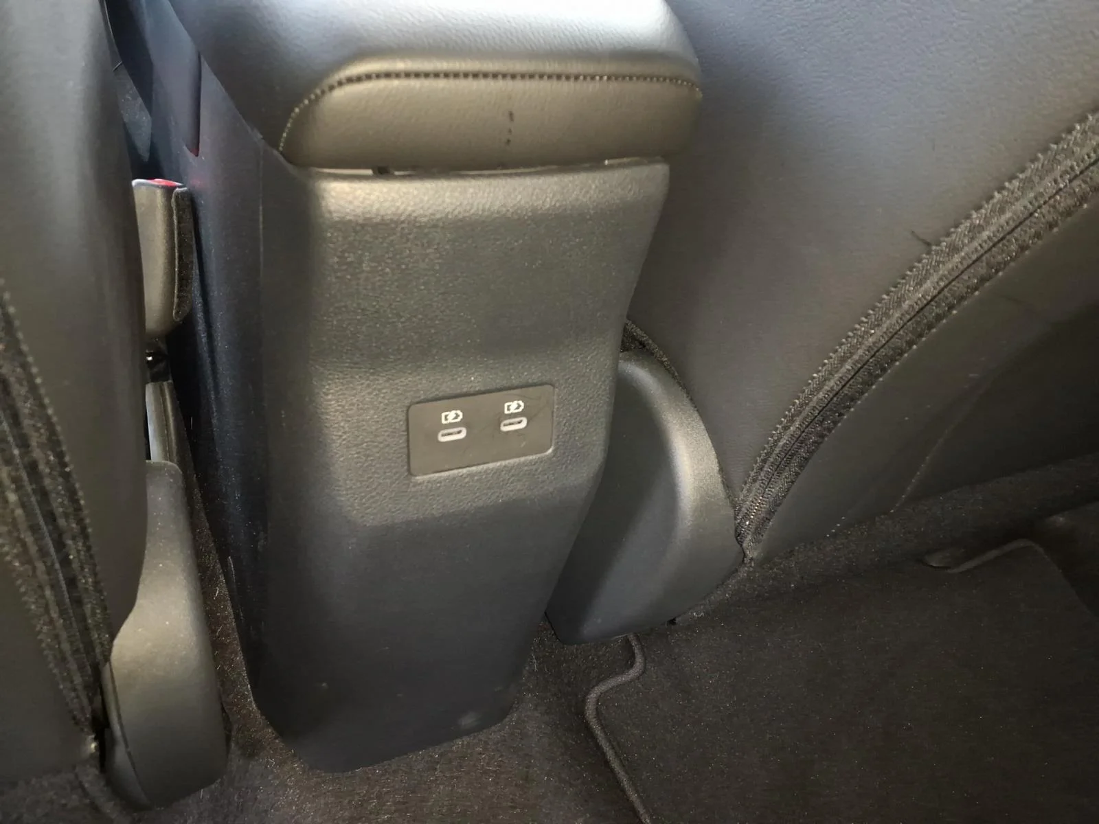 Used 2026 Super Black Nissan SR image 4