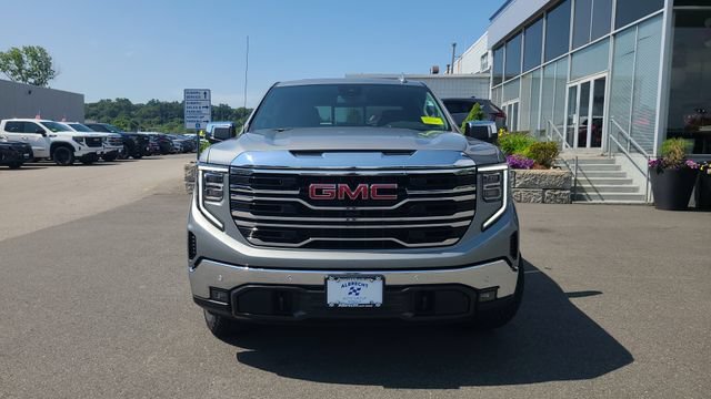 2026 GMC Sierra 1500 SLT - Photo 2