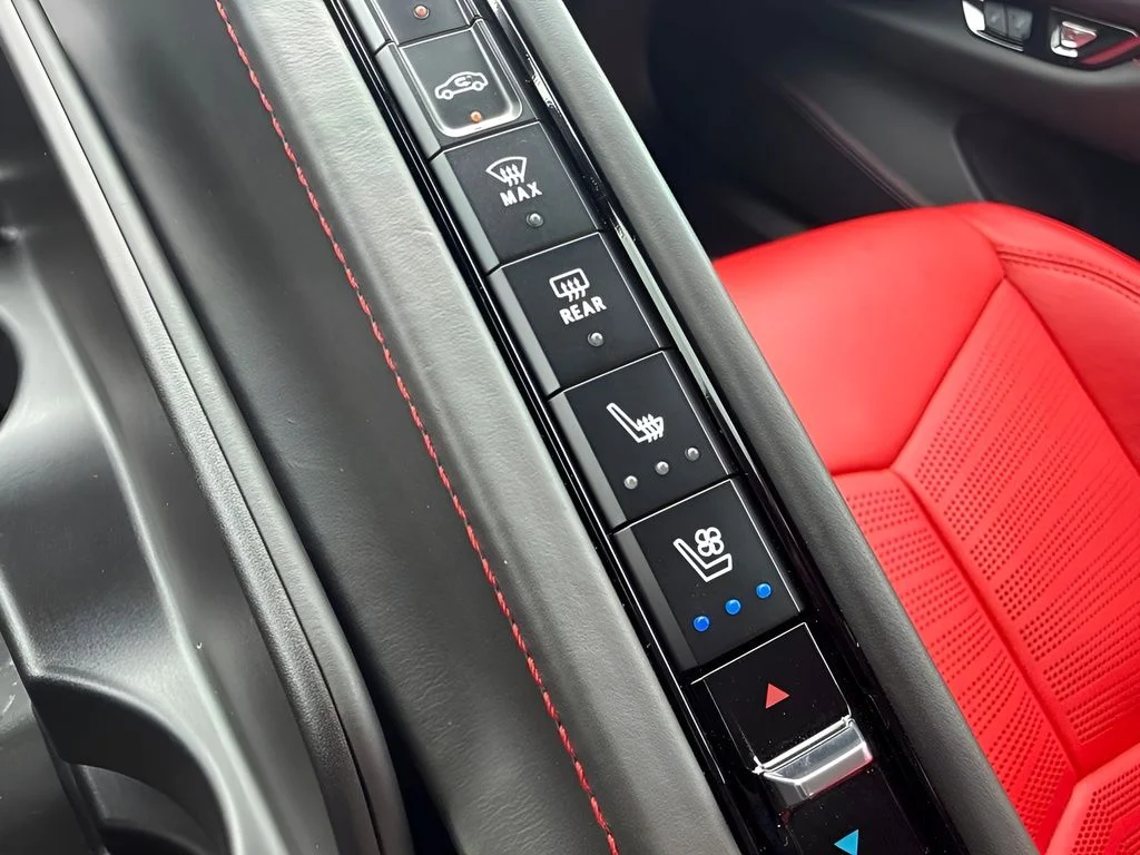 Used 2023 Gray Chevrolet Z06 image 19