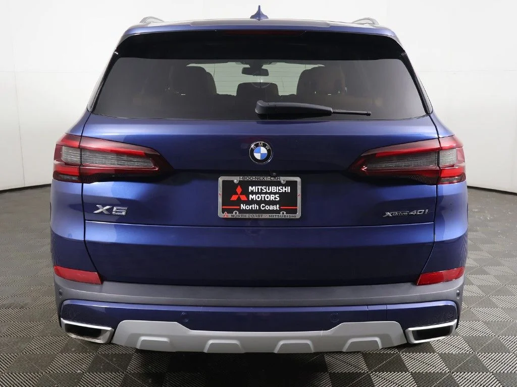 Used 2022 Blue BMW xDrive40i image 14