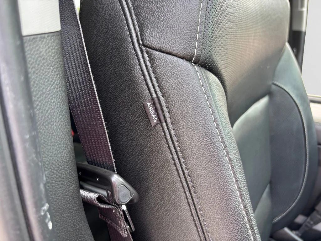 Used 2019 Black Chevrolet Premier image 54
