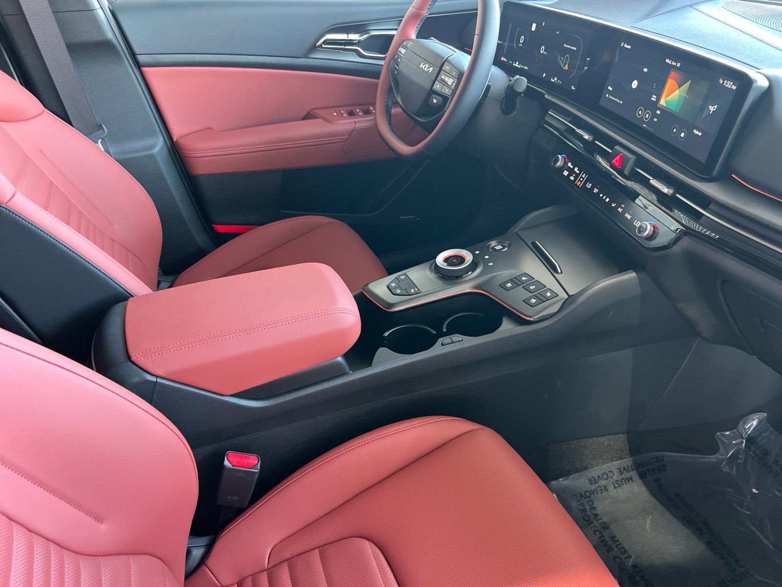 New 2026 Snow White Pearl Kia SX Prestige image 17