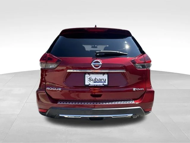 Used 2018 Red Nissan SV image 6