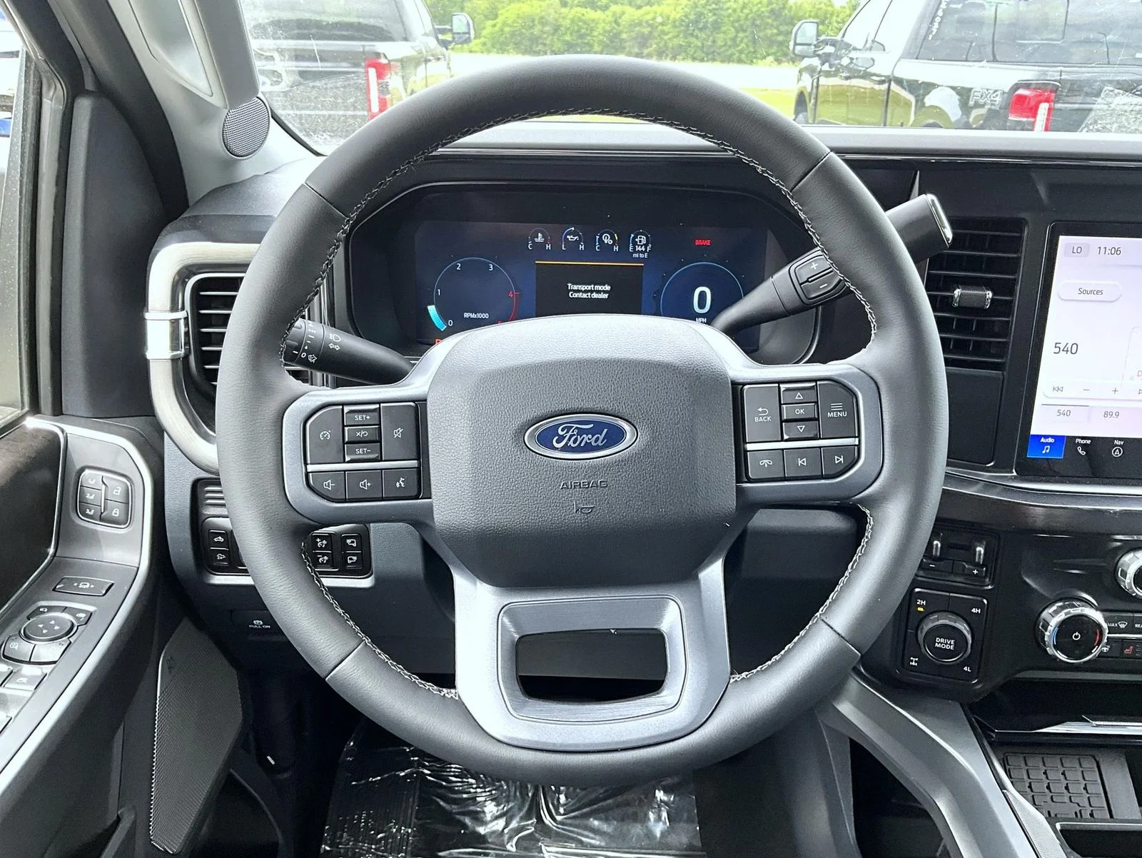 New 2026 Star White Metallic Tri-Coat Ford Lariat image 10