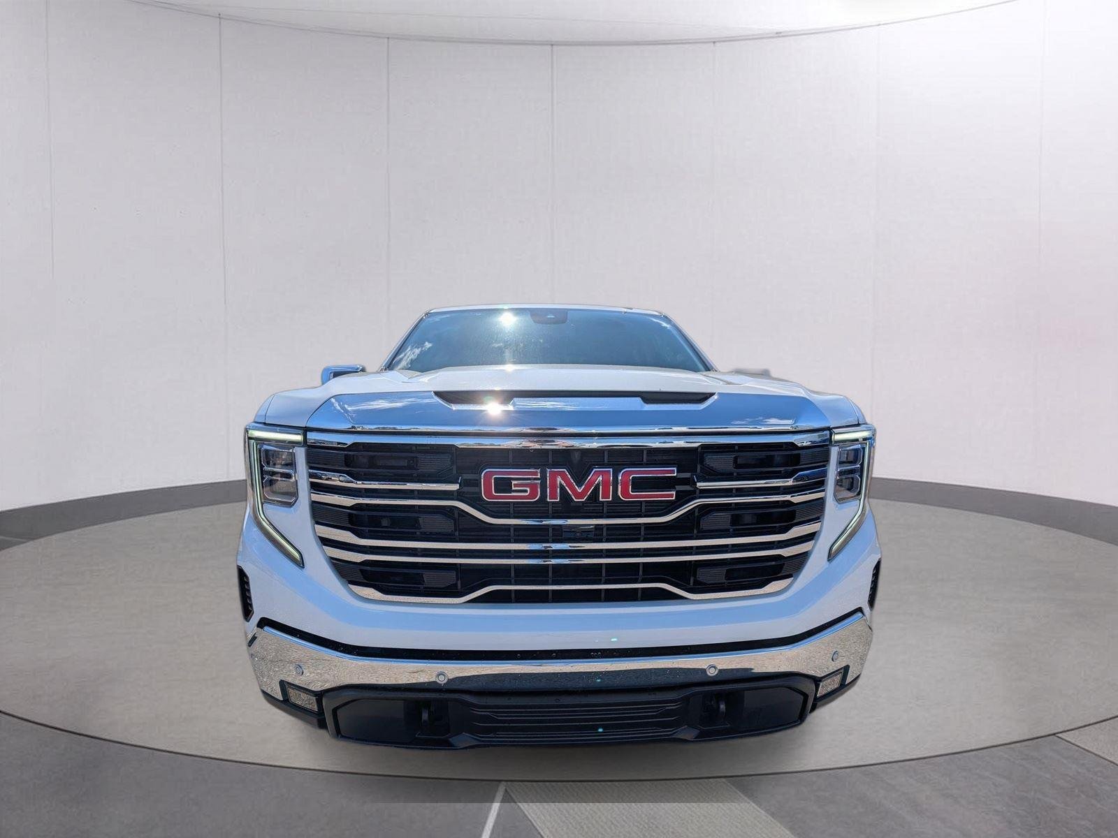 New 2026 Summit White GMC SLT image 8
