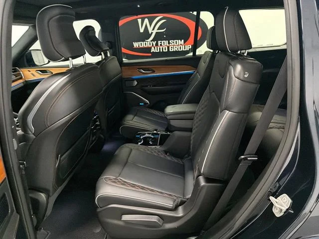 Used 2023 Black Jeep Summit image 13