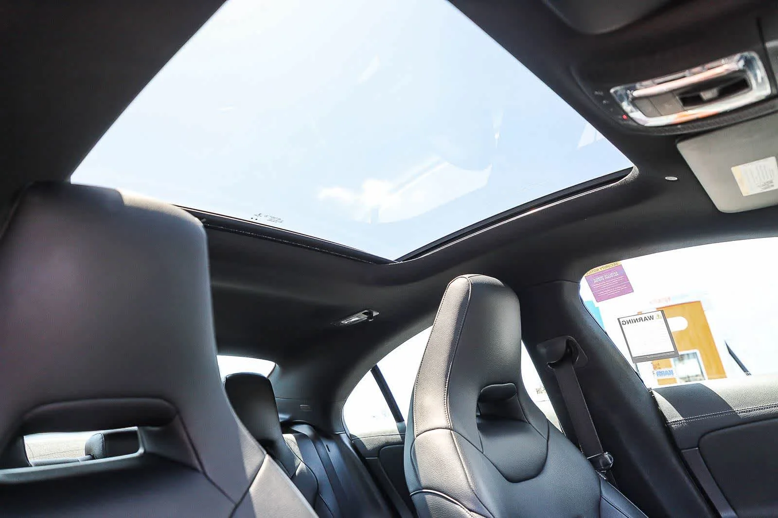 Used 2020 Denim Blue Metallic Mercedes-Benz CLA 250 image 16