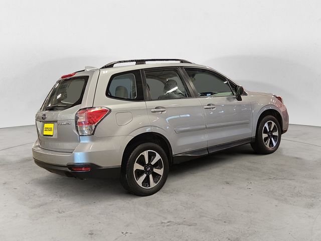 Used 2018 Silver Subaru 2.5i image 5