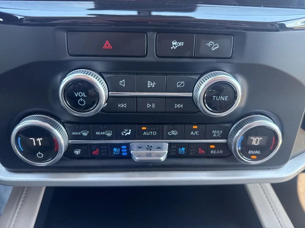 Used 2023 White Ford XLT image 40