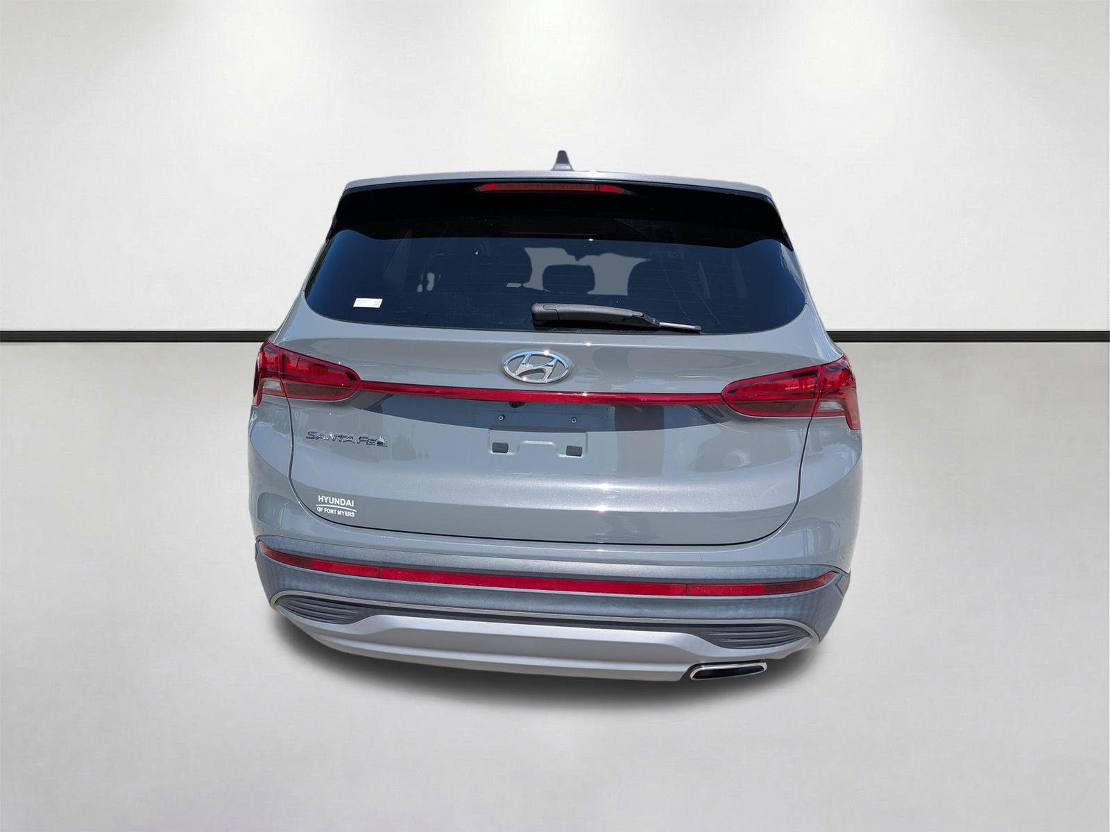 Certified Used 2023 Hampton Gray Hyundai SE image 5