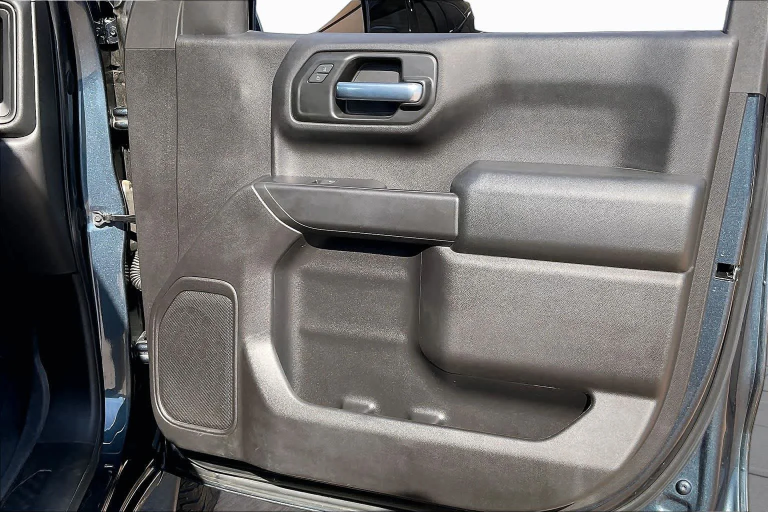Used 2020 Shadow Gray Metallic Chevrolet Custom image 21