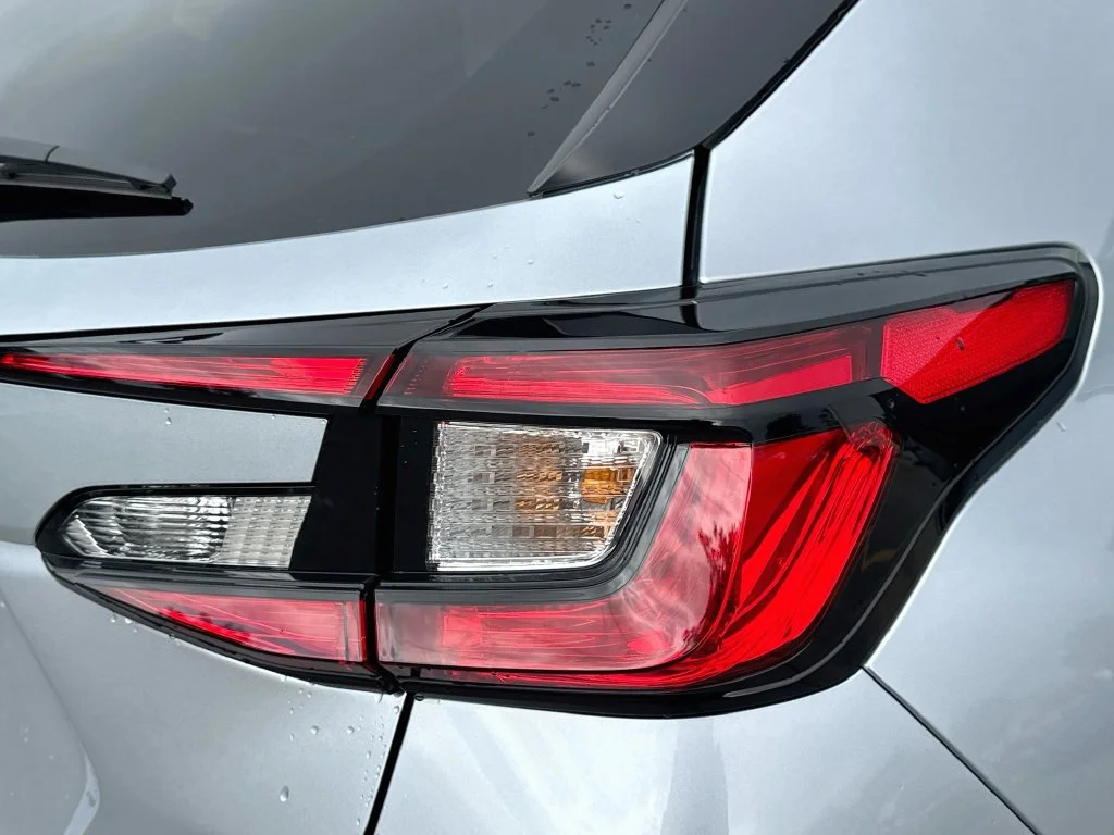 New 2027 Silver Subaru Limited image 31
