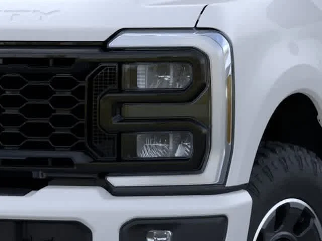 New 2026 Star White Metallic Tri-Coat Ford LARIAT image 18