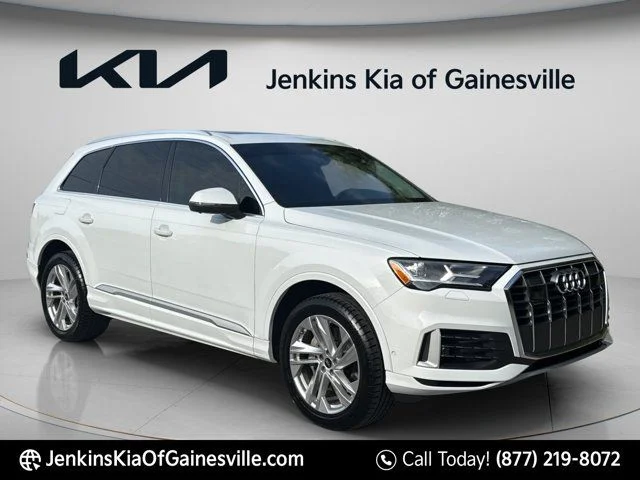 Used 2022  Audi 55 Premium Plus image 1