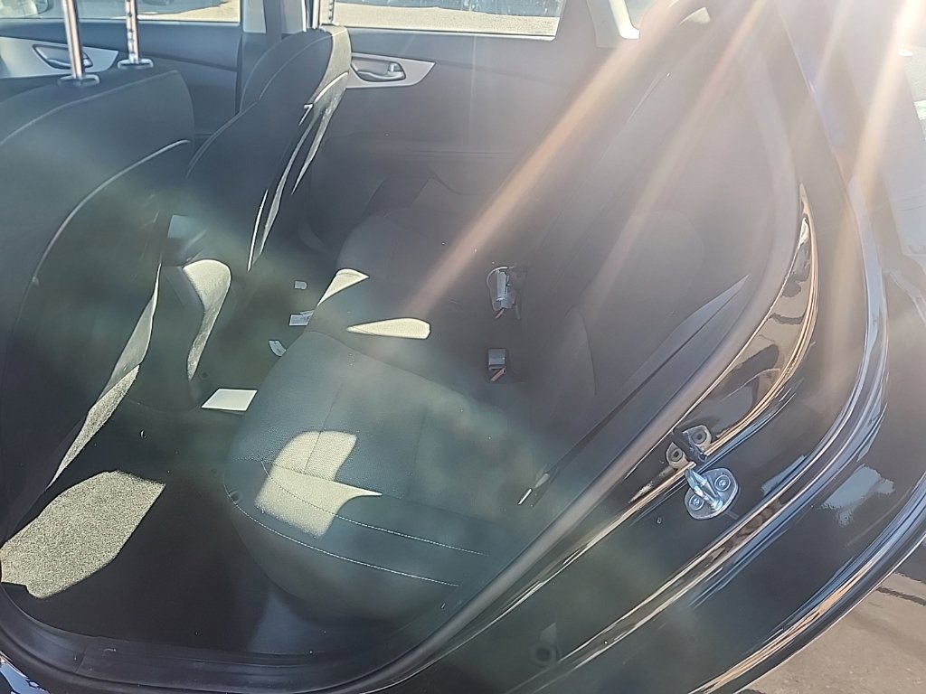 Used 2023 Black Kia LXS image 19