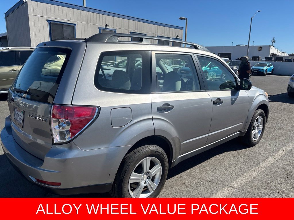 Used 2011 Silver Subaru 2.5X image 4