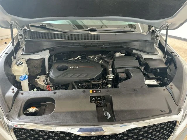 Used 2017 Silver Kia EX image 19