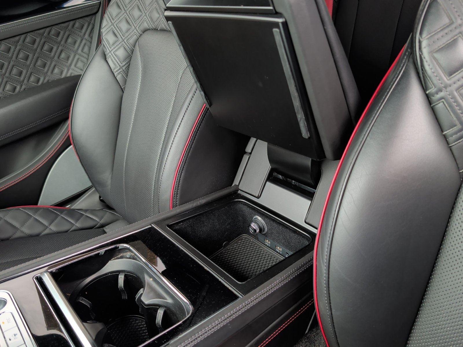 Used 2021 Ghost White Pearlescent by Mulliner Bentley GT V8 image 35